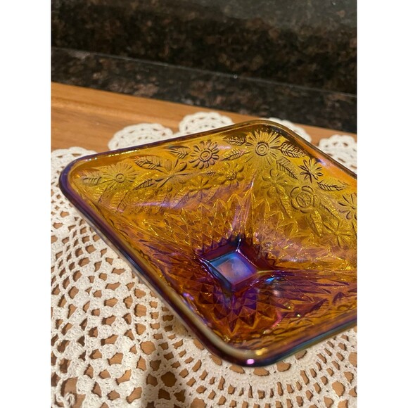 Vintage Indiana Carnival Glass Diamond shaped Candy Dish - Picture 9 of 9